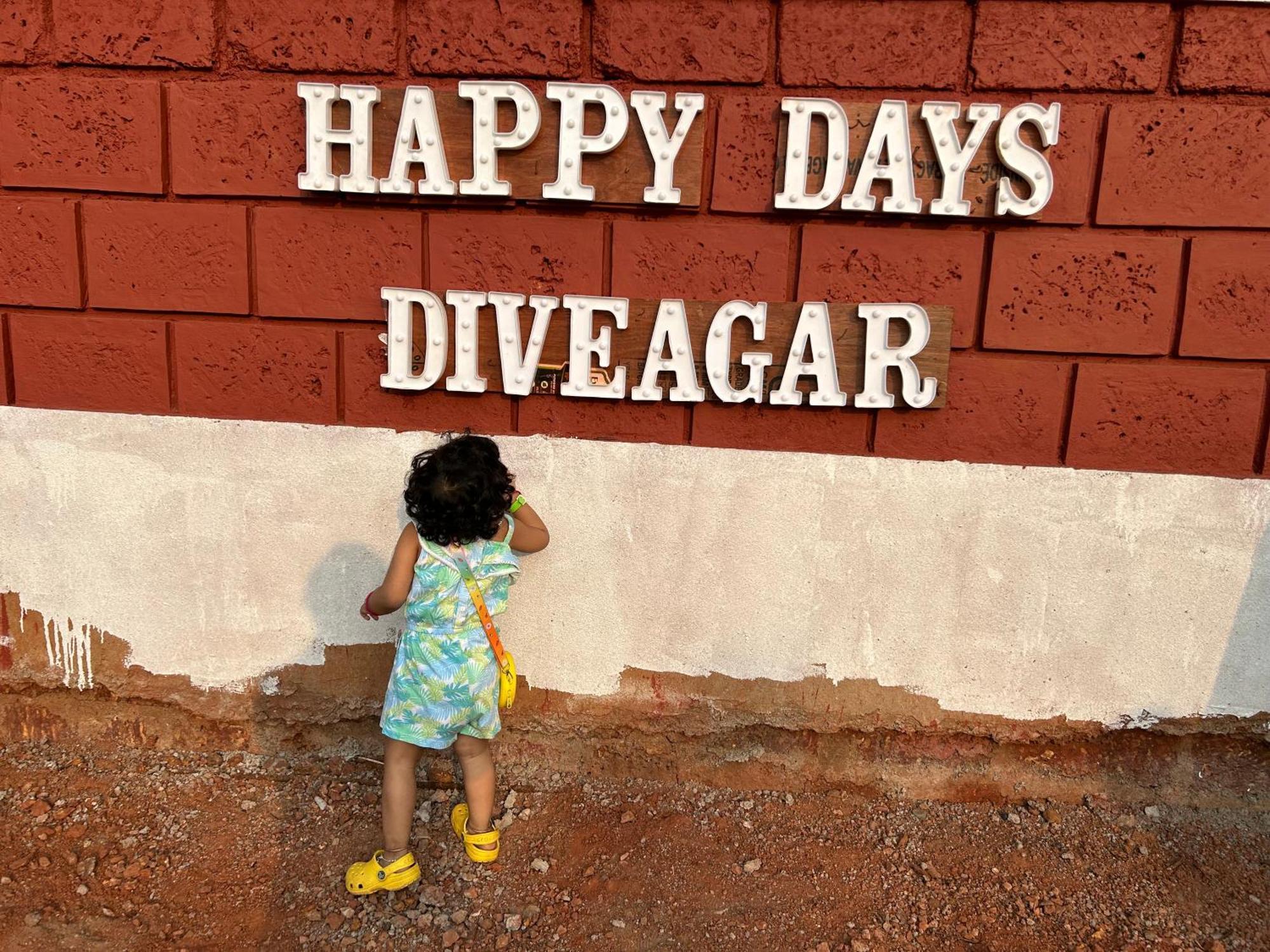 Happy Days Diveagar Bagian luar foto